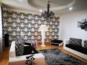 Apartament 3 camere, spațios, decomandat, boxă, loc de parcare, Piatra Neamț