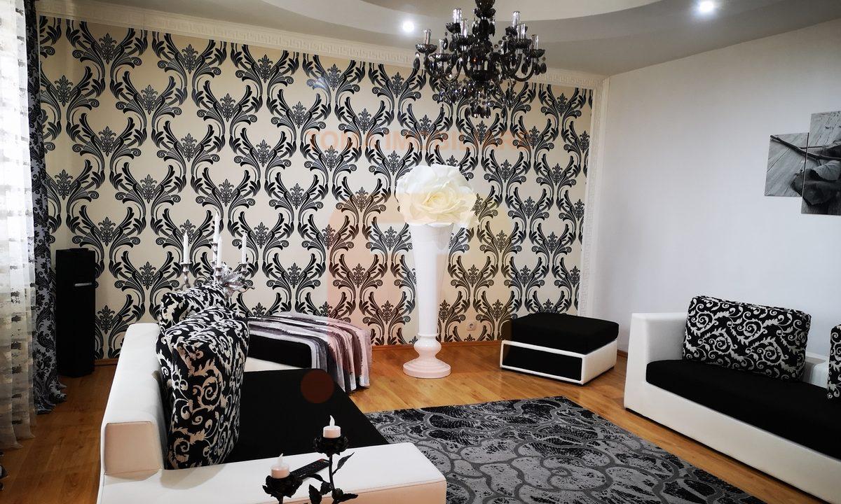 Apartament 3 camere, spațios, decomandat, boxă, loc de parcare, Piatra Neamț
