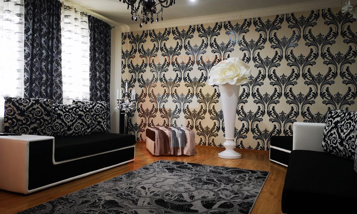 Apartament 3 camere, spațios, decomandat, boxă, loc de parcare, Piatra Neamț