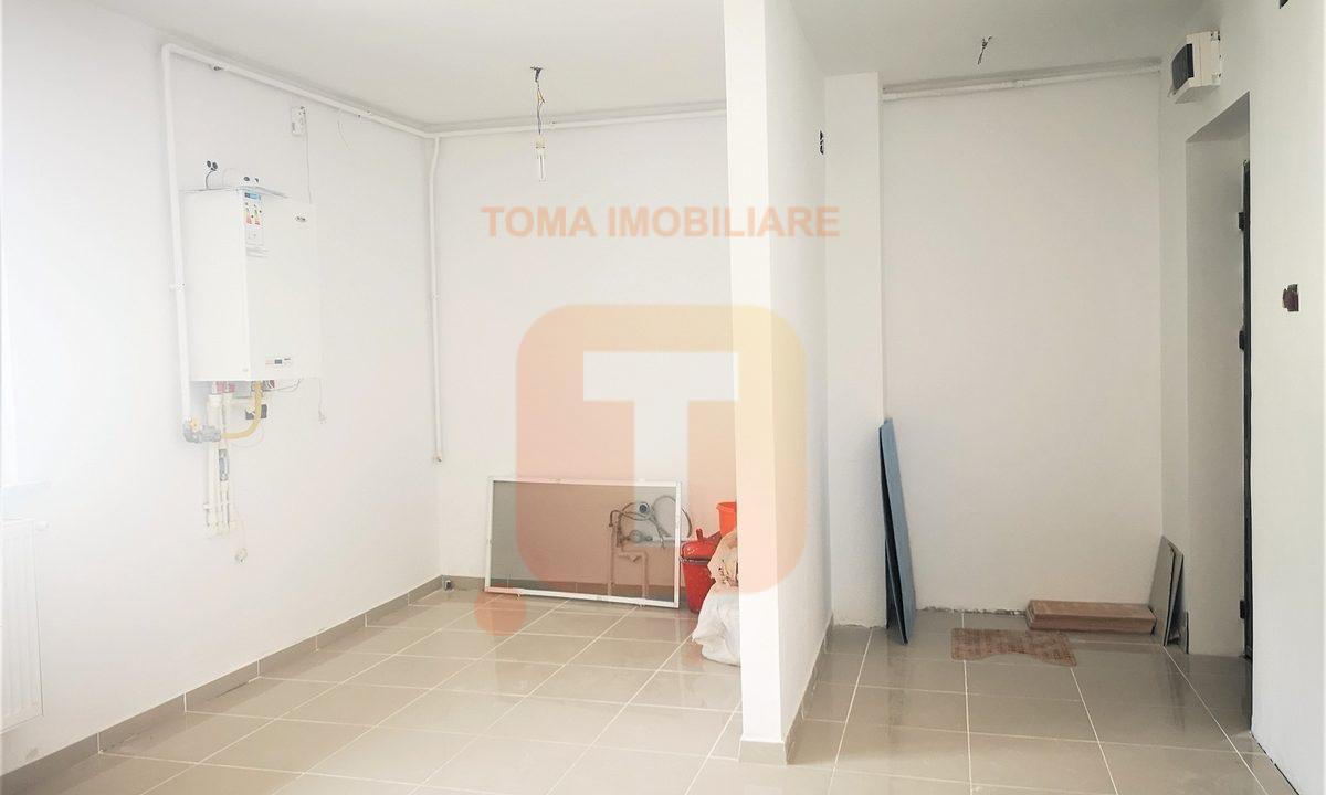 Apartament 3 camere, semi-decomandat, centru Bicaz, cartier Mărceni