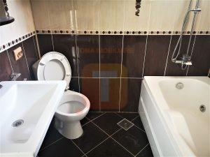 Apartament 3 camere, semi-decomandat, centru Bicaz, cartier Mărceni