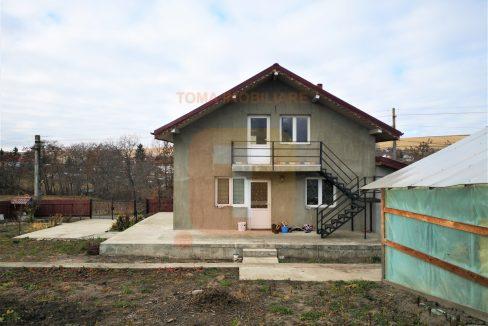 Vilă P+E, comuna Stefan cel Mare, 2400 mp teren, locuibilă