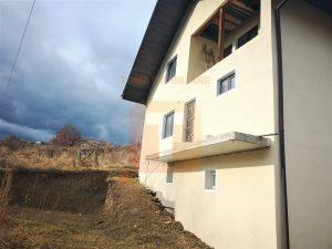 Casă D+P+M, 254 mp construiți, teren 600 mp, comuna Alexandru cel Bun, zona Gloduri