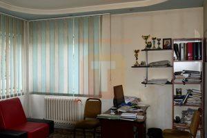 Sediu firmă compus din: vilă 7 camere, 2 bai, 2 bucătarii, dispus P+E, teren 369 mp, ultracentral Piatra Neamț.