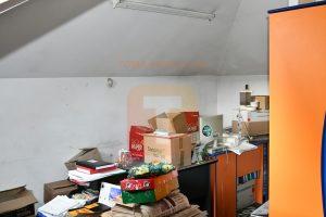 Sediu firmă compus din: vilă 7 camere, 2 bai, 2 bucătarii, dispus P+E, teren 369 mp, ultracentral Piatra Neamț.