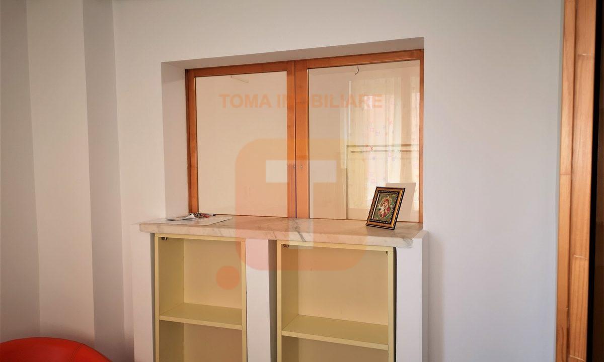 Spațiu pentru birouri, parter, B-dul Traian, 66 mp, zona BCR