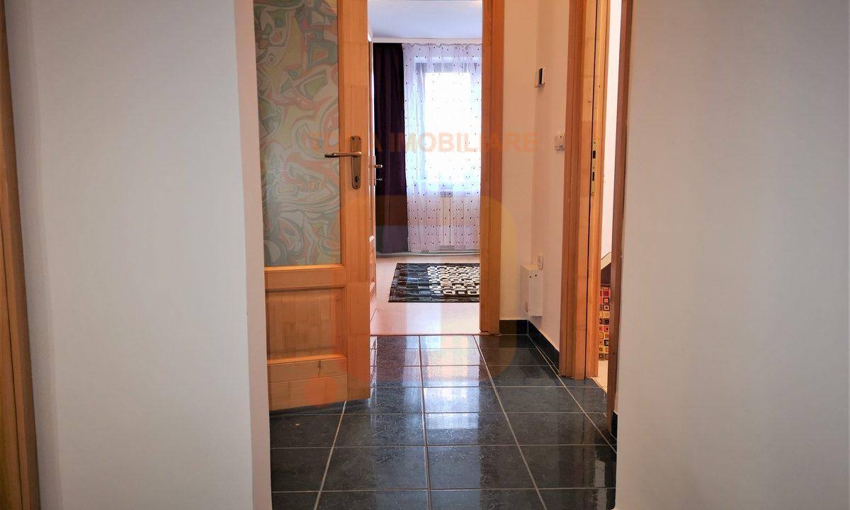 Spațiu pentru birouri, parter, B-dul Traian, 66 mp, zona BCR