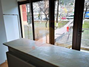 Spațiu pentru birouri, parter, B-dul Traian, 66 mp, zona BCR