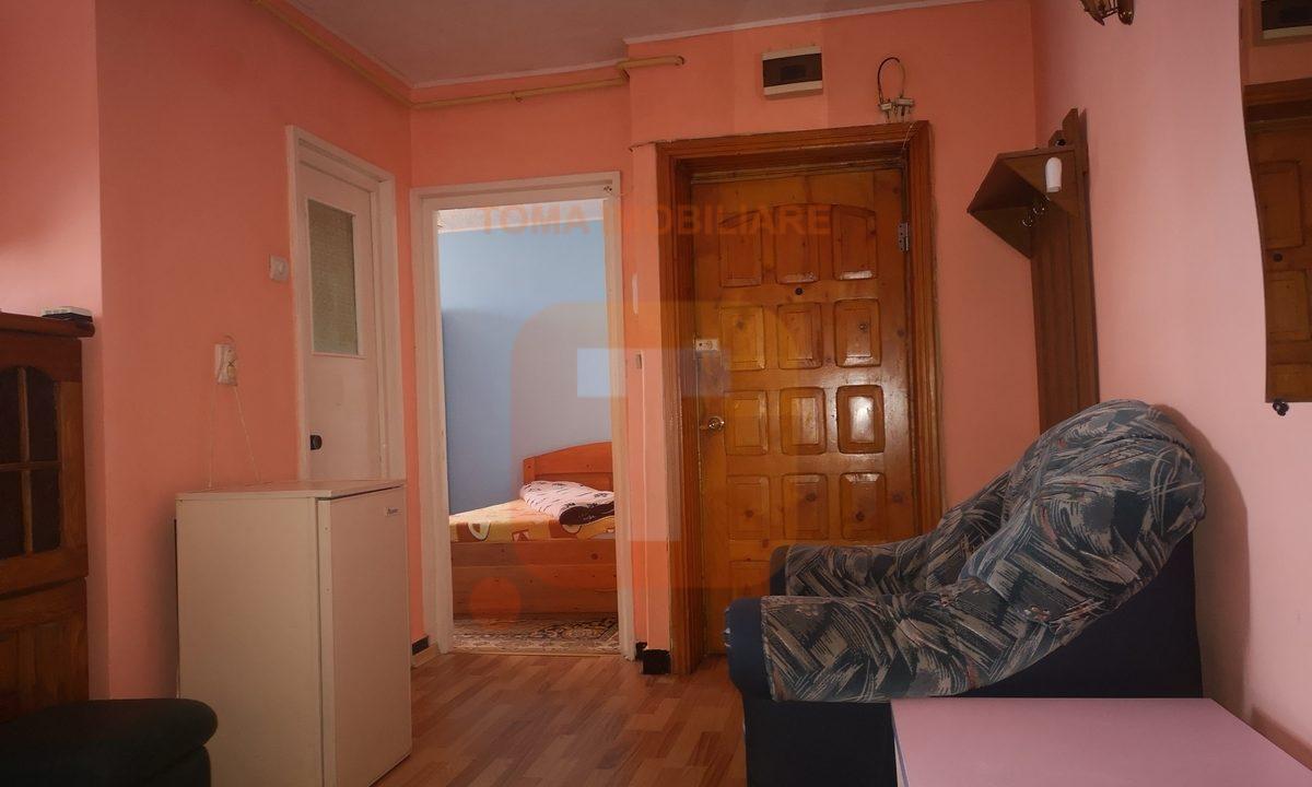 Apartament 2 camere, etajul 3, decomandat, Precista, Piatra Neamț.