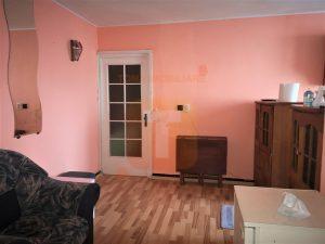 Apartament 2 camere, etajul 3, decomandat, Precista, Piatra Neamț.