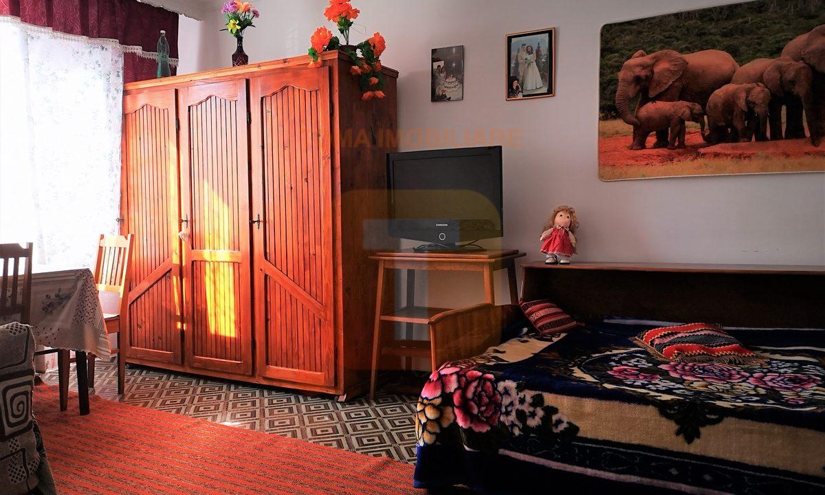 Garsonieră 36 mp, decomandată, Precista