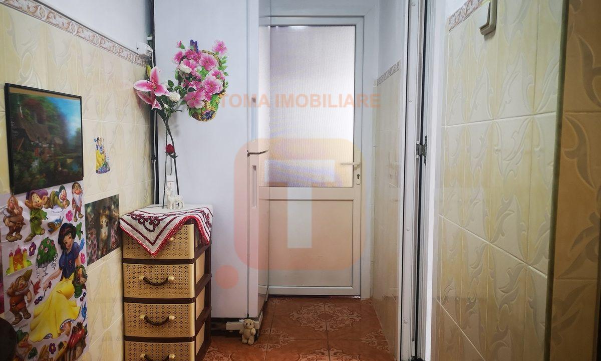 Apartament 2 camere, parter, decomandat, Precista, Piatra Neamț.