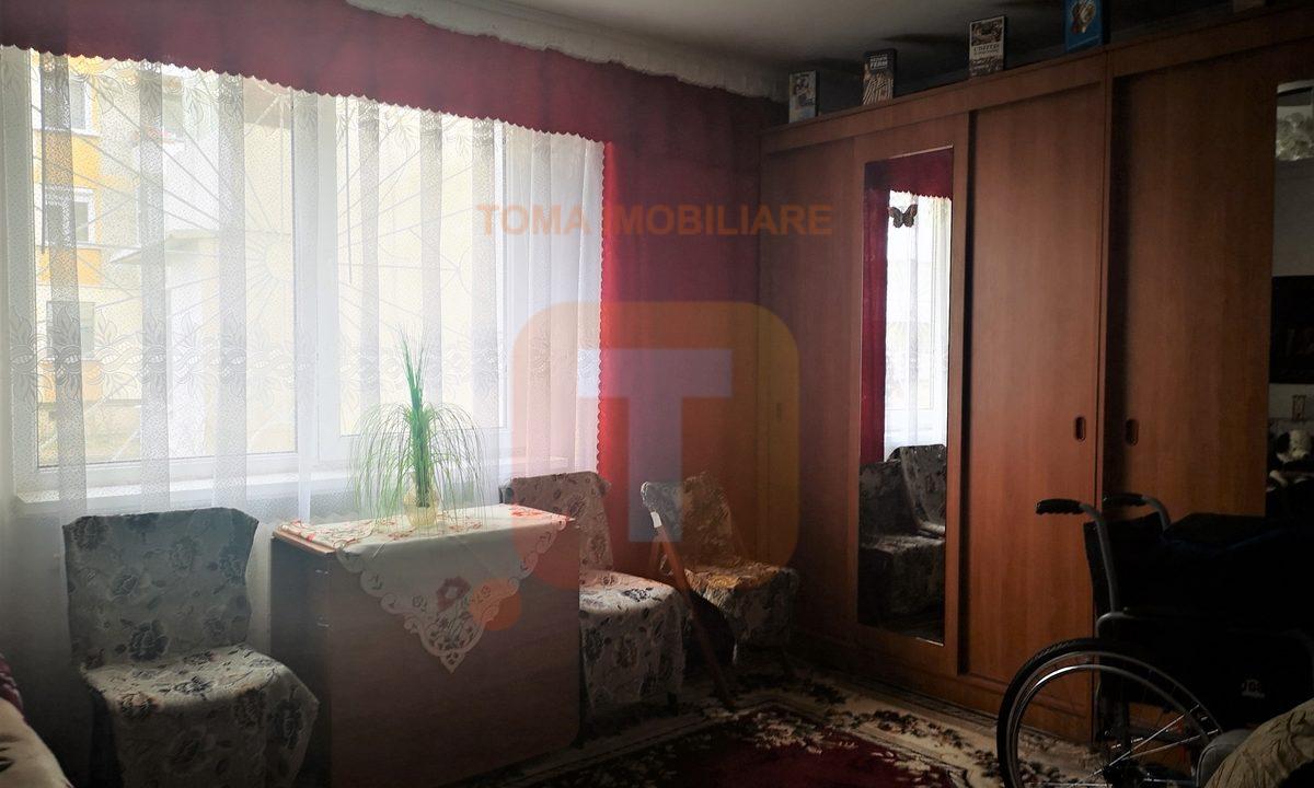 Apartament 2 camere, parter, decomandat, Precista, Piatra Neamț.