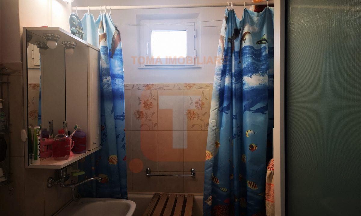 Apartament 2 camere, parter, decomandat, Precista, Piatra Neamț.