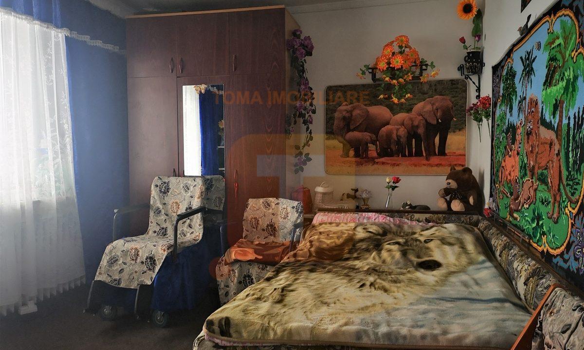 Apartament 2 camere, parter, decomandat, Precista, Piatra Neamț.