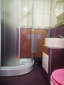 Apartament 4 camere, spațios, curat, Calea Romanului