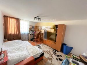 Apartament 2 camere, decomandat, Precista