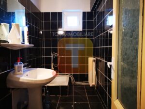 Apartament 3 camere parter, zona Adridan, Dărmănești