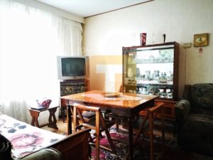 Apartament 3 camere, etaj 2, centru