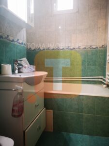 Apartament 2 camere,  curat, zona Carpați