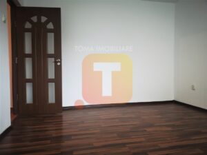 Apartament 2 camere,  curat, zona Carpați