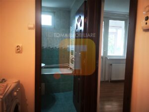 Apartament 2 camere,  curat, zona Carpați