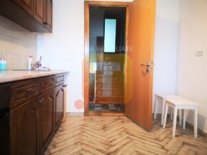 Apartament 3 camere etaj 3 /4, duplex, Piatra Neamț