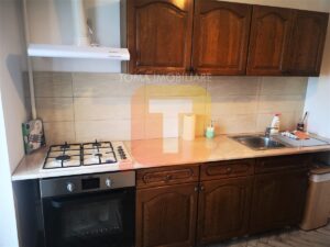 Apartament 3 camere etaj 3 /4, duplex, Piatra Neamț