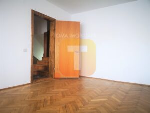 Apartament 3 camere etaj 3 /4, duplex, Piatra Neamț