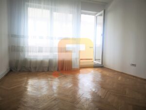 Apartament 3 camere etaj 3 /4, duplex, Piatra Neamț