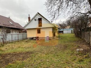 Casă P+M, 1391 mp teren, Dobreni