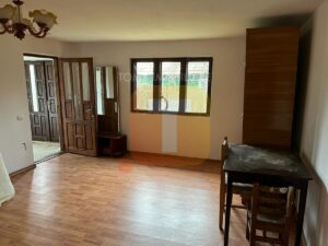Casă P+M, 1391 mp teren, Dobreni