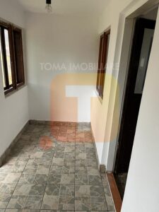 Casă P+M, 1391 mp teren, Dobreni
