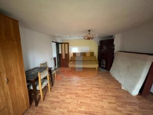 Casă P+M, 1391 mp teren, Dobreni