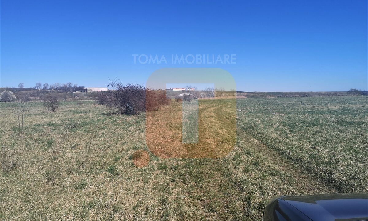 Teren intravilan, Piatra Neamț, 6440 mp, zona Regiment, str. Nordului