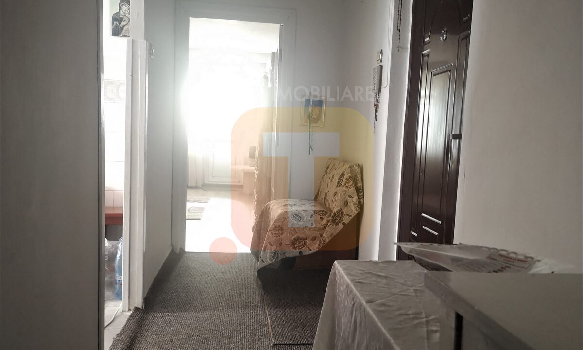 Apartament 2 camere, etaj 4/4, Piatra Neamț, Calea Romanului