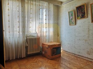 Apartament 3 camere etaj 2, ultracentral  Piatra Neamț