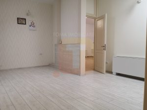 Spatiu comercial 600 mp, Piatra Neamț