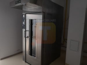 Spatiu comercial 600 mp, Piatra Neamț