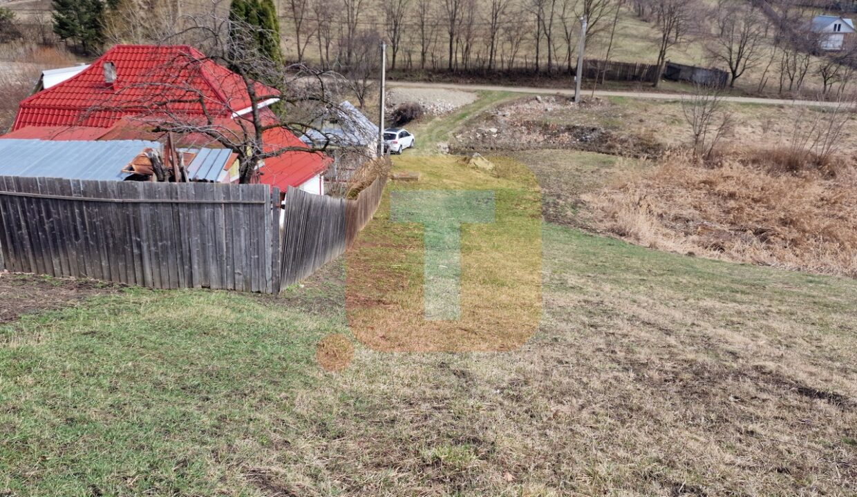 Teren intravilan de vânzare , 3600 mp – Gârcina, zona Balaur