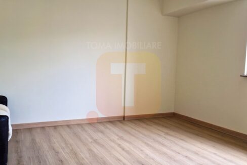 Garsonieră de închiriat în zona Spital, Piatra Neamț – Etaj 1, 30 mp, recent renovată
