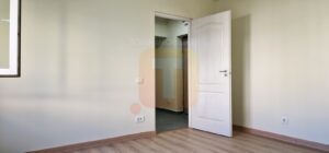Garsonieră de închiriat în zona Spital, Piatra Neamț – Etaj 1, 30 mp, recent renovată