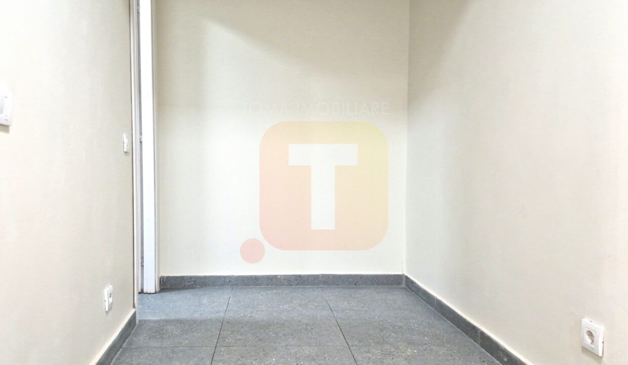 Garsonieră de închiriat în zona Spital, Piatra Neamț – Etaj 1, 30 mp, recent renovată