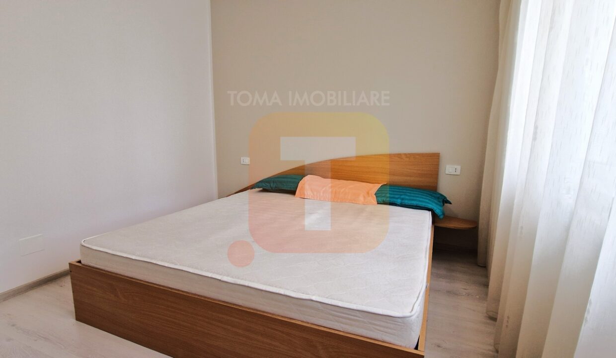 Apartament 2 camere de închiriat – Ultracentral, Piatra Neamț, B-dul Dacia