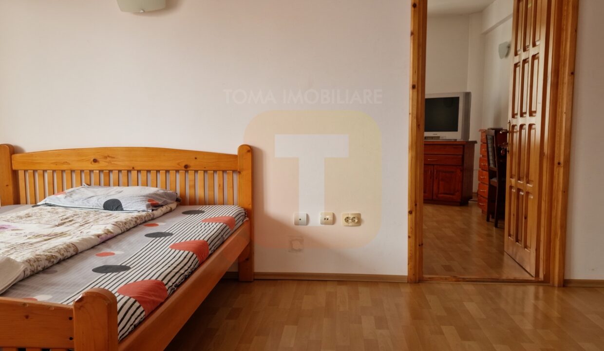 Apartament 4 camere de închiriat – 170 mp, mobilat, zonă liniștită – Ursuleți, Piatra Neamț