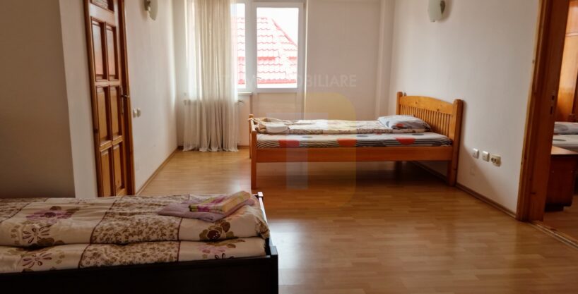 Apartament 4 camere de închiriat – 170 mp, mobilat, zonă liniștită – Ursuleți, Piatra Neamț