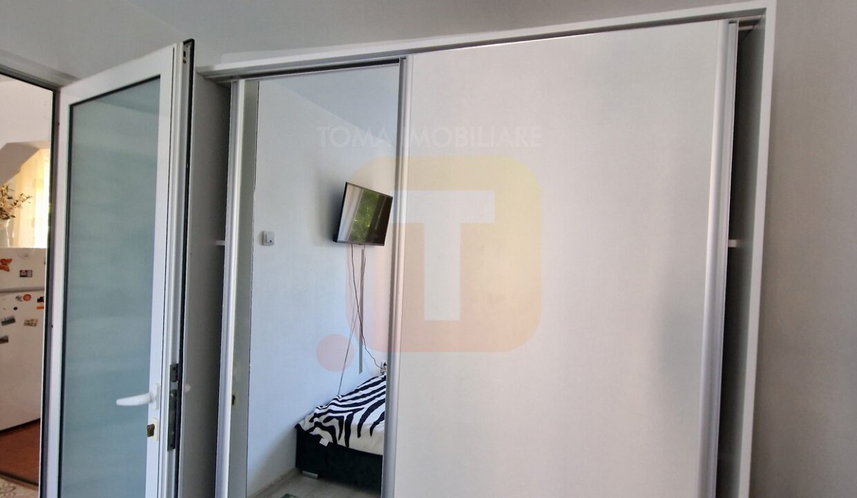 Apartament 3 camere de închiriat – zona STARO, Piatra Neamț