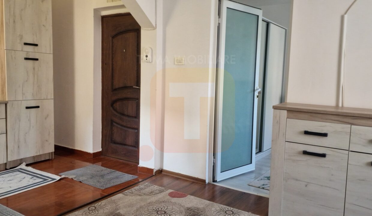 Apartament 3 camere de închiriat – zona STARO, Piatra Neamț