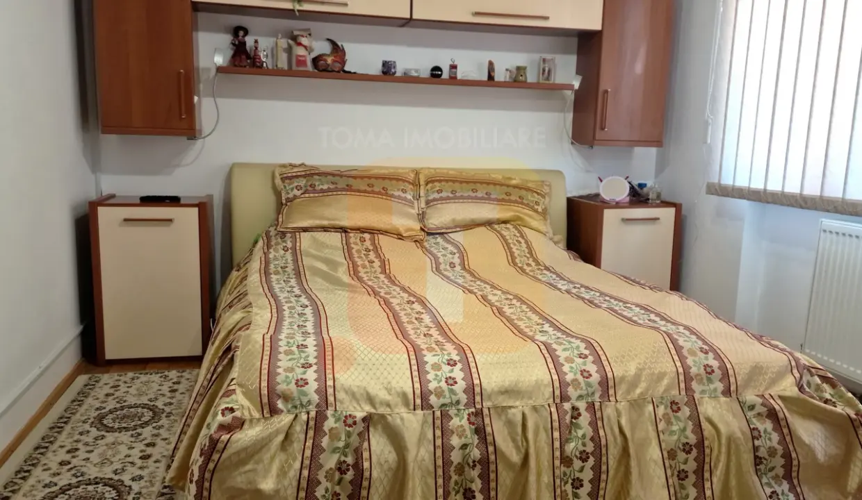 apartament-3-camere-ultracentral-piatra-neamt-12-dormitor-matrimonial