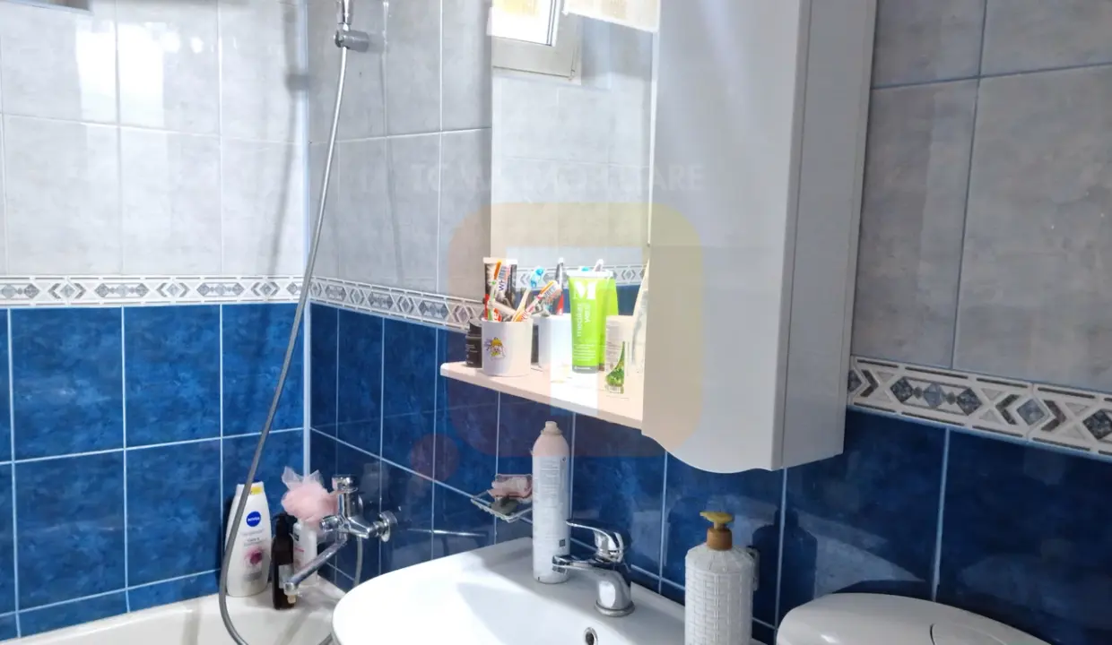 apartament-3-camere-ultracentral-piatra-neamt-15-baie-detaliu